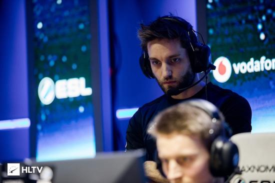 电竞选材之路揭秘为何比考公更竞争激烈